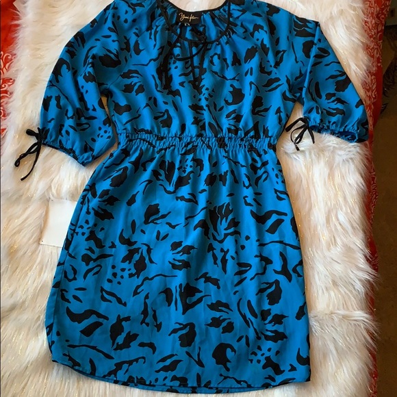 Yumi Kim Dresses & Skirts - Yumi Kim Beautiful dress